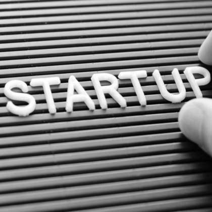 handshake-saudi-businessman-4179563742-2